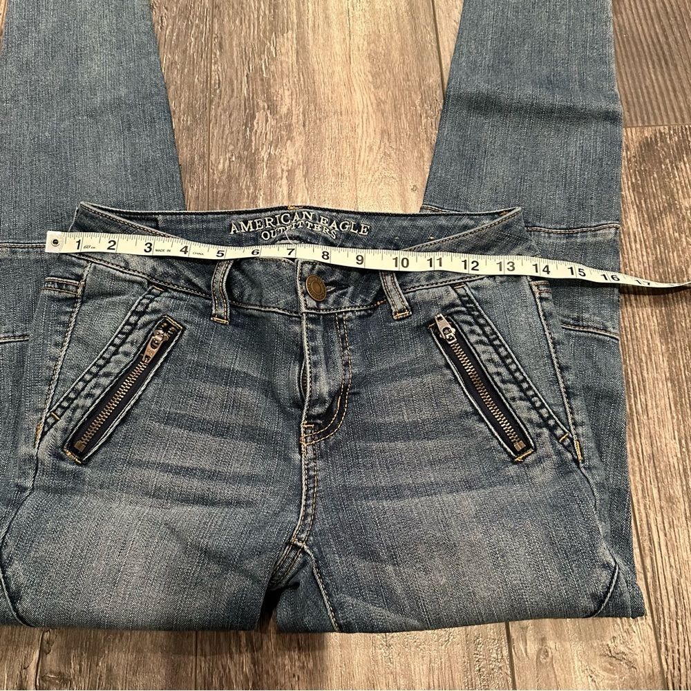 AEO Medium Wash Jeggings With Zippered Pockets and Moto Seaming Size 4 - Picture 6 of 11
